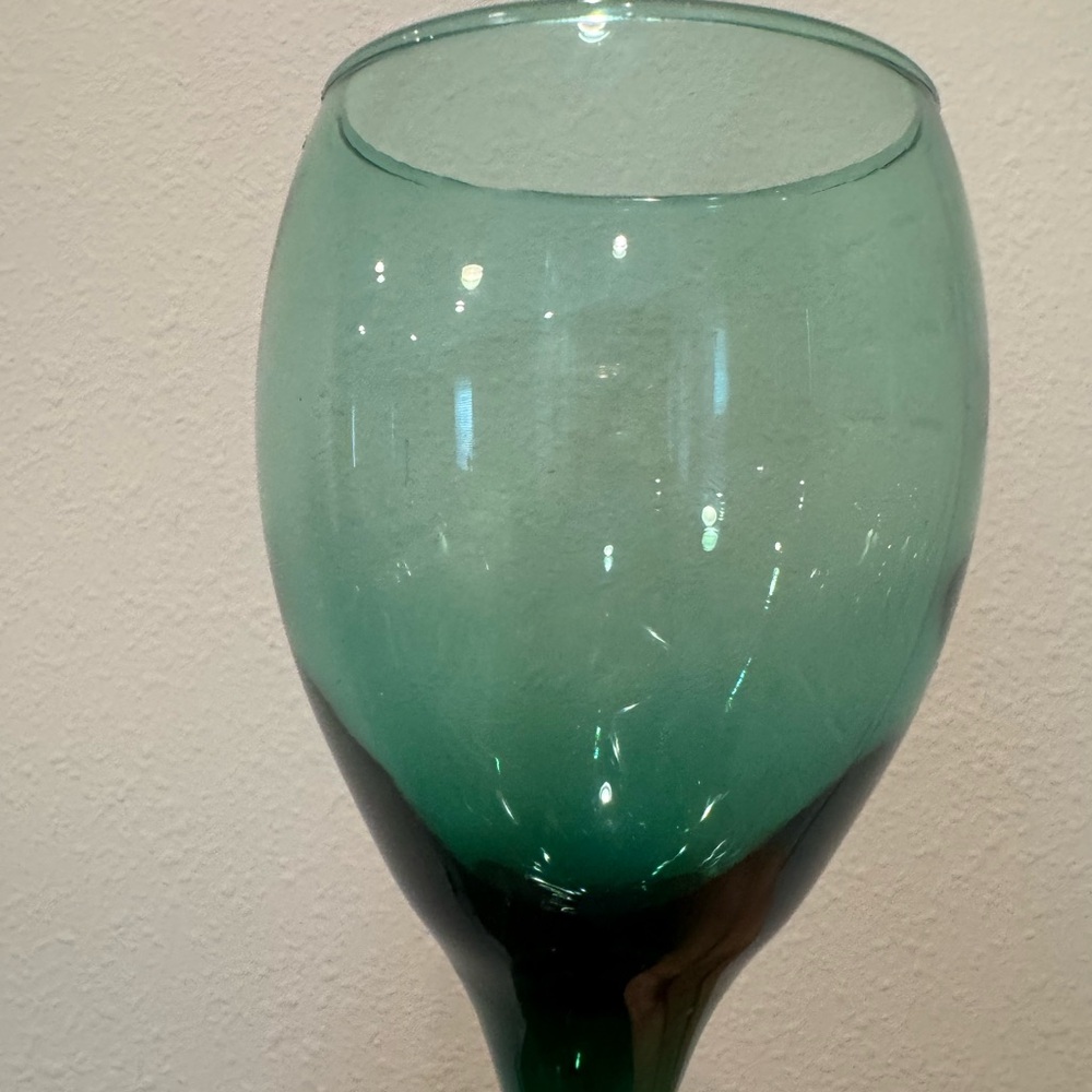 4 Vintage Libbey Juniper 12 Ounce Wine Glasses - Picture 2 of 6